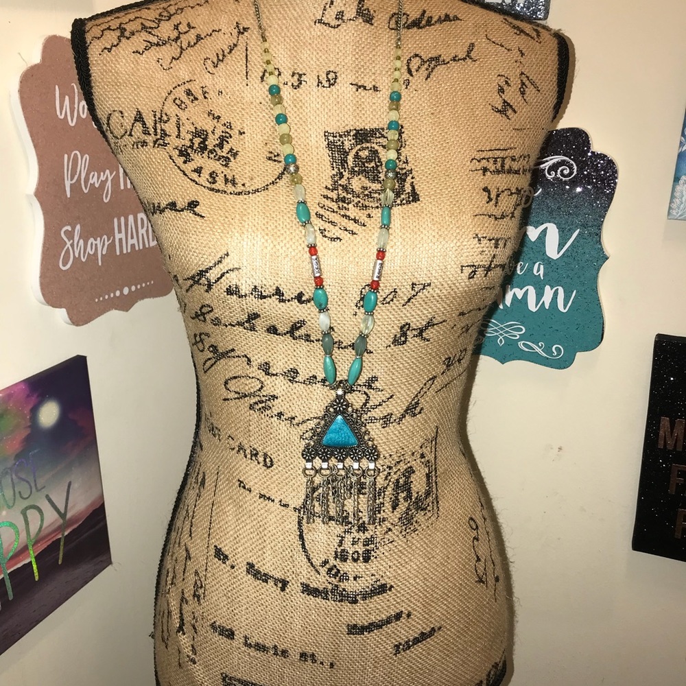 Turquoise beaded necklace